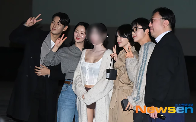 ㅇㅎ?) 배우 사이에 낀 일반인