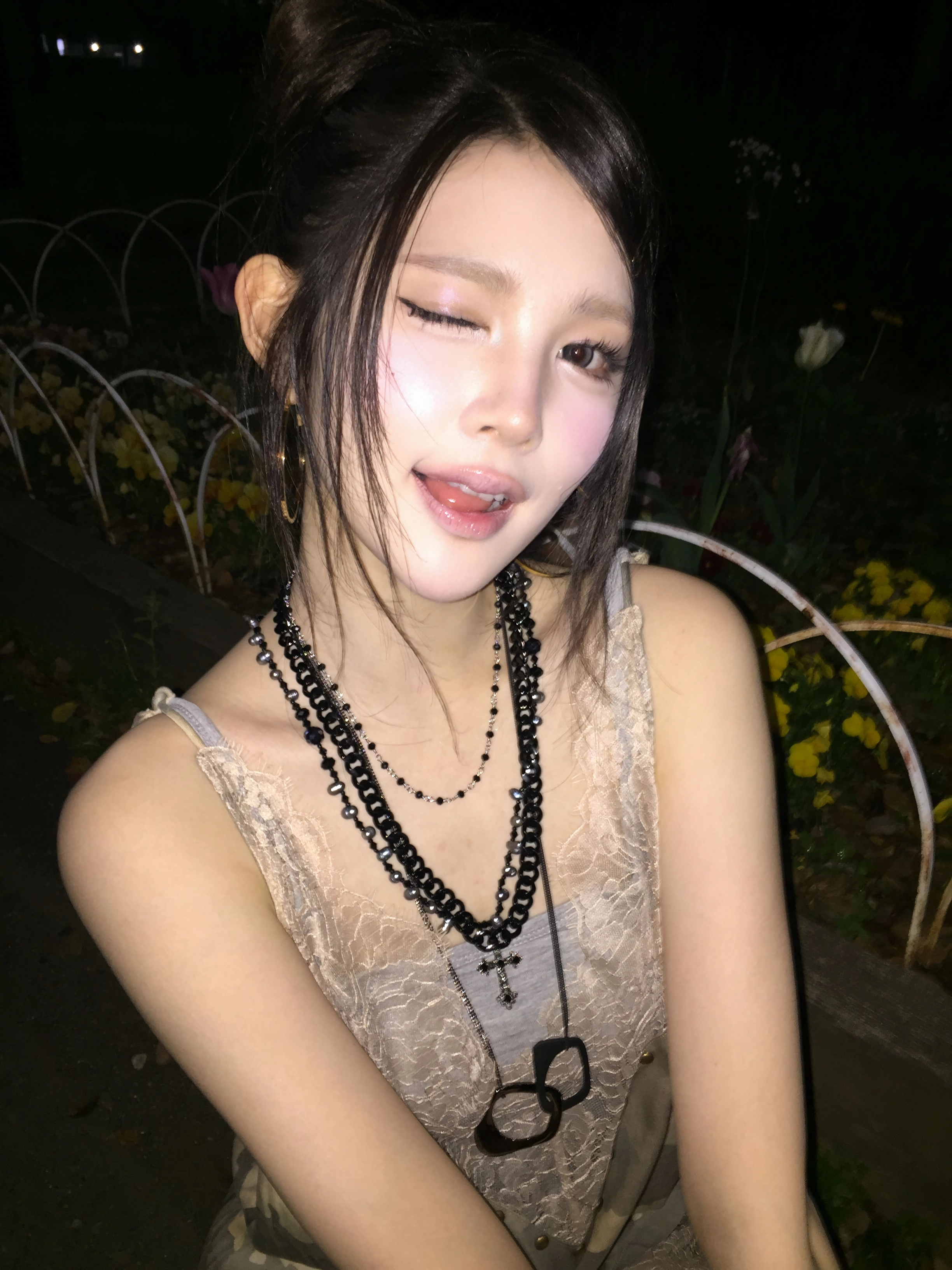 하츠투하츠 에이나