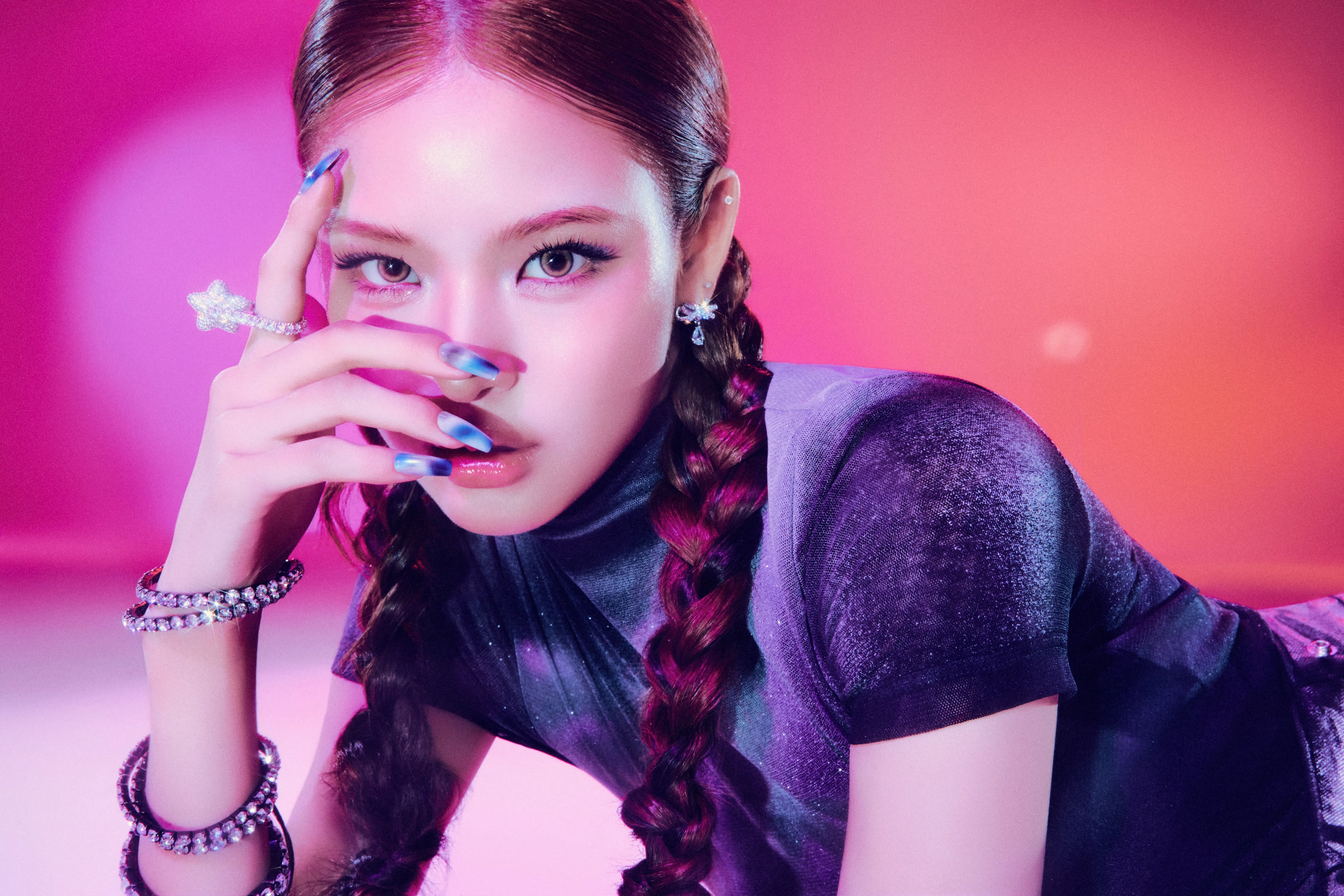 izna 3rd Mini Album ”SET THE TEMPO” Concept Photo 개인컷