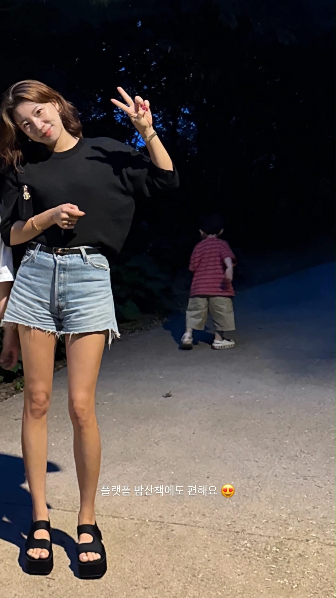 상위 5% 몸매 일듯한 40대 유부녀.jpg