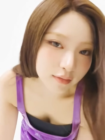 키키 하음 보라색 원피스 숙인 가슴골