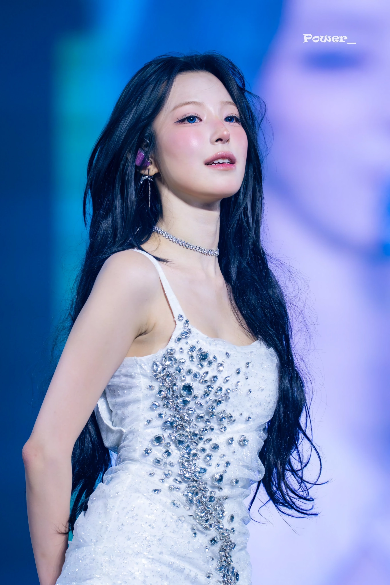 프로미스나인 백지헌