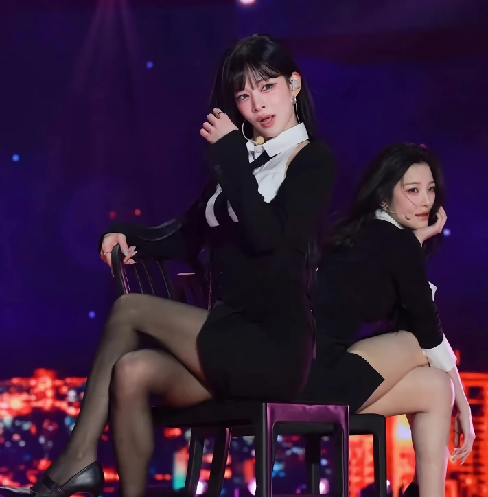 프로미스나인 이채영 검스 각선미