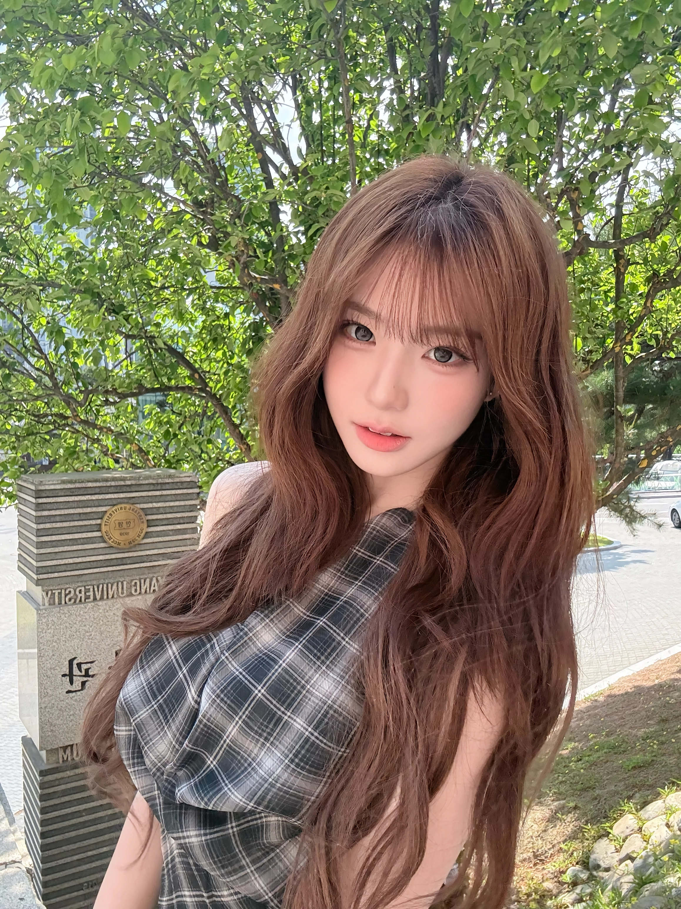 트리플에스 하연, 소현, 연지, 니엔, 린, 주빈, 신위