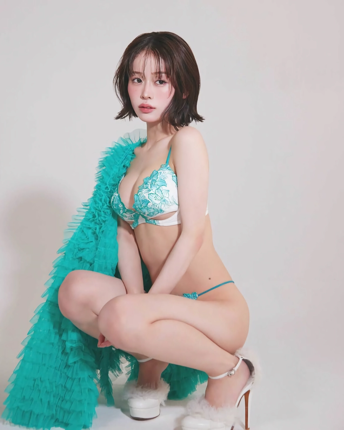 얼마전 AV배우 은퇴하고 소설가로 데뷔한 처자 (스압)