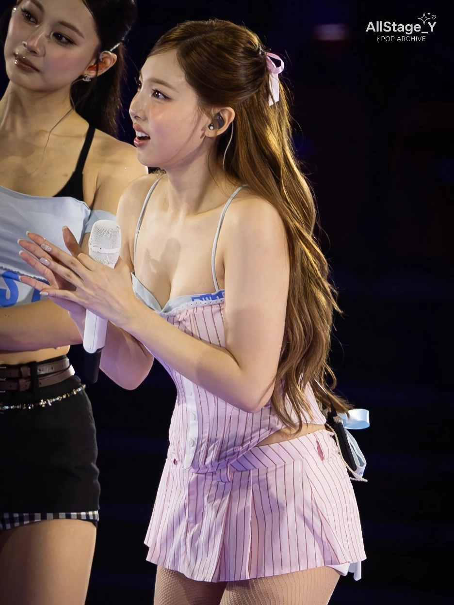 TWICE (트와이스) 나연
