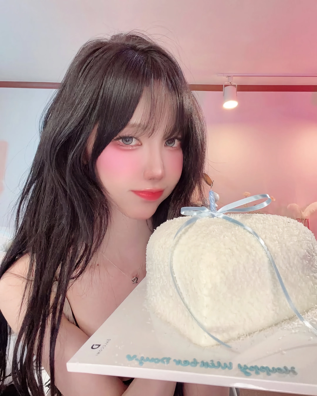 겨우디 블랙 레이스 란제라 가슴골