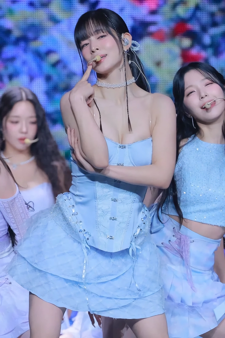 프로미스나인 이채영 모음
