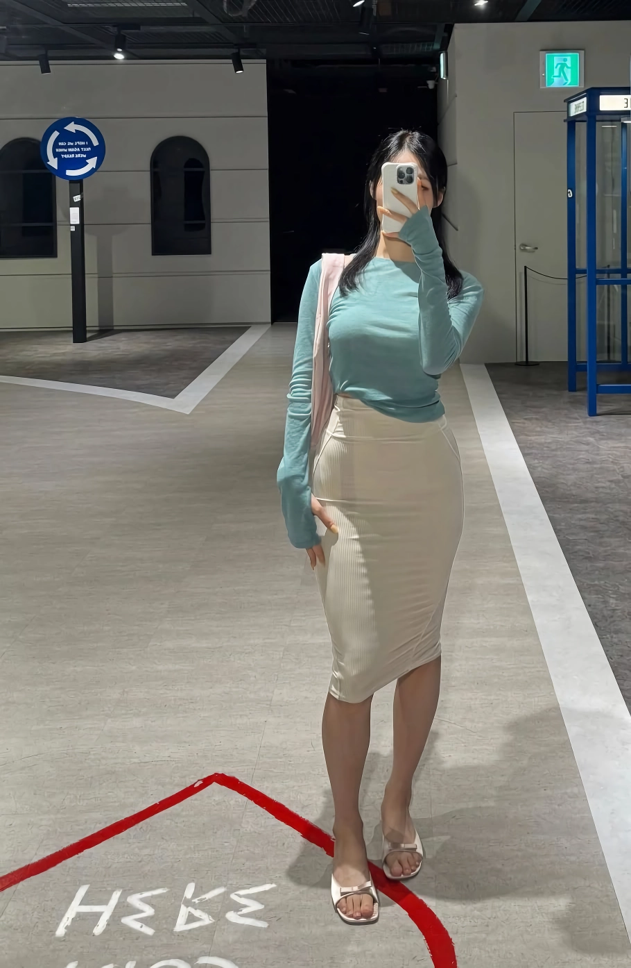 은근 눈길 가는 여자 패션.jpg(17)