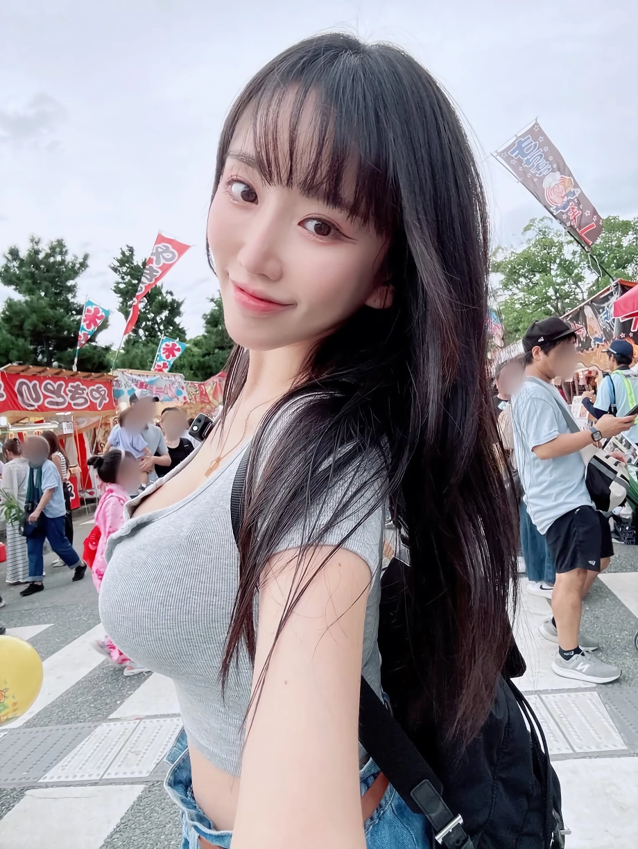 일본여행 간 하리미 깊게 파인 회색 골지티 거유 가슴골
