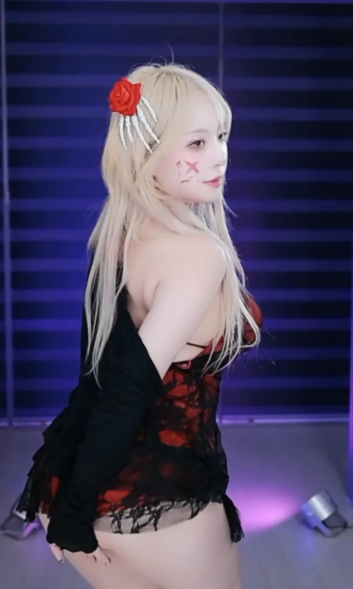 할로윈 룩으로 입은 여캠 ㅗㅜㅑ