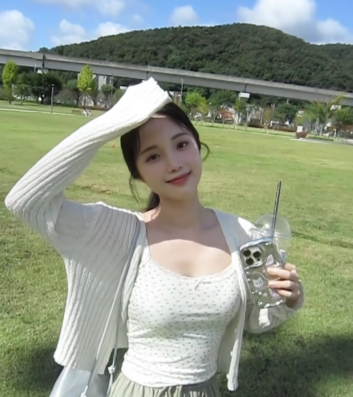 한소은 사복패션