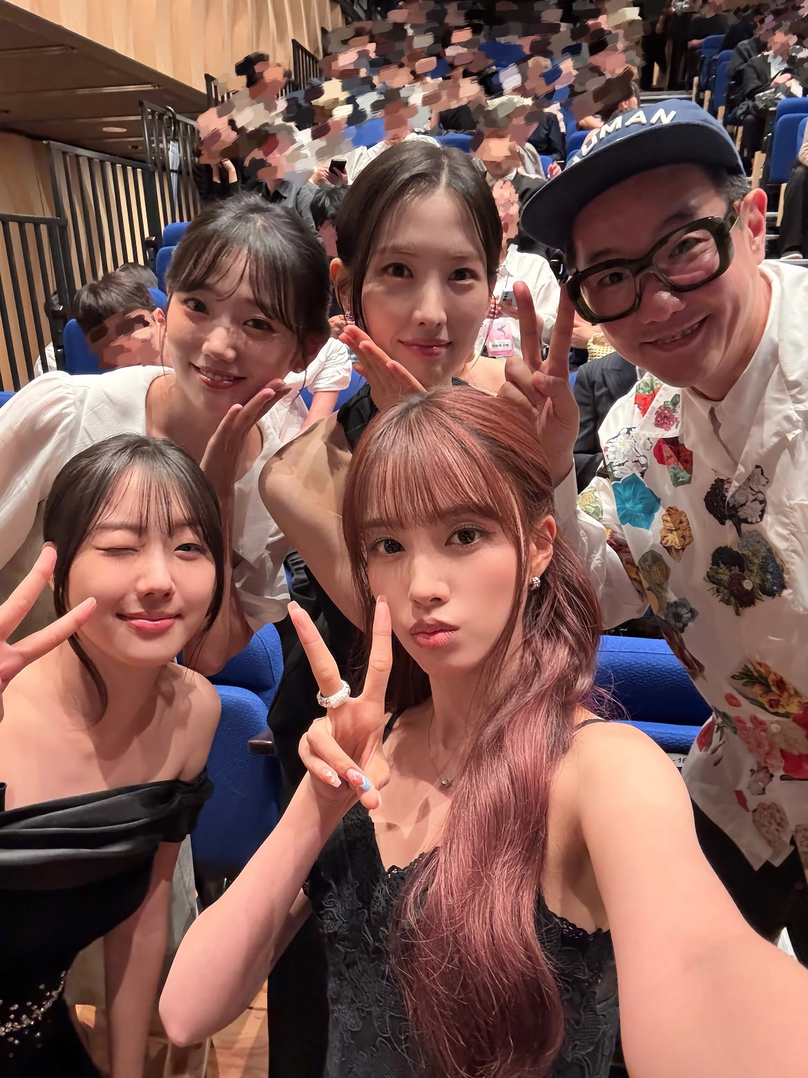 스테이씨 윤