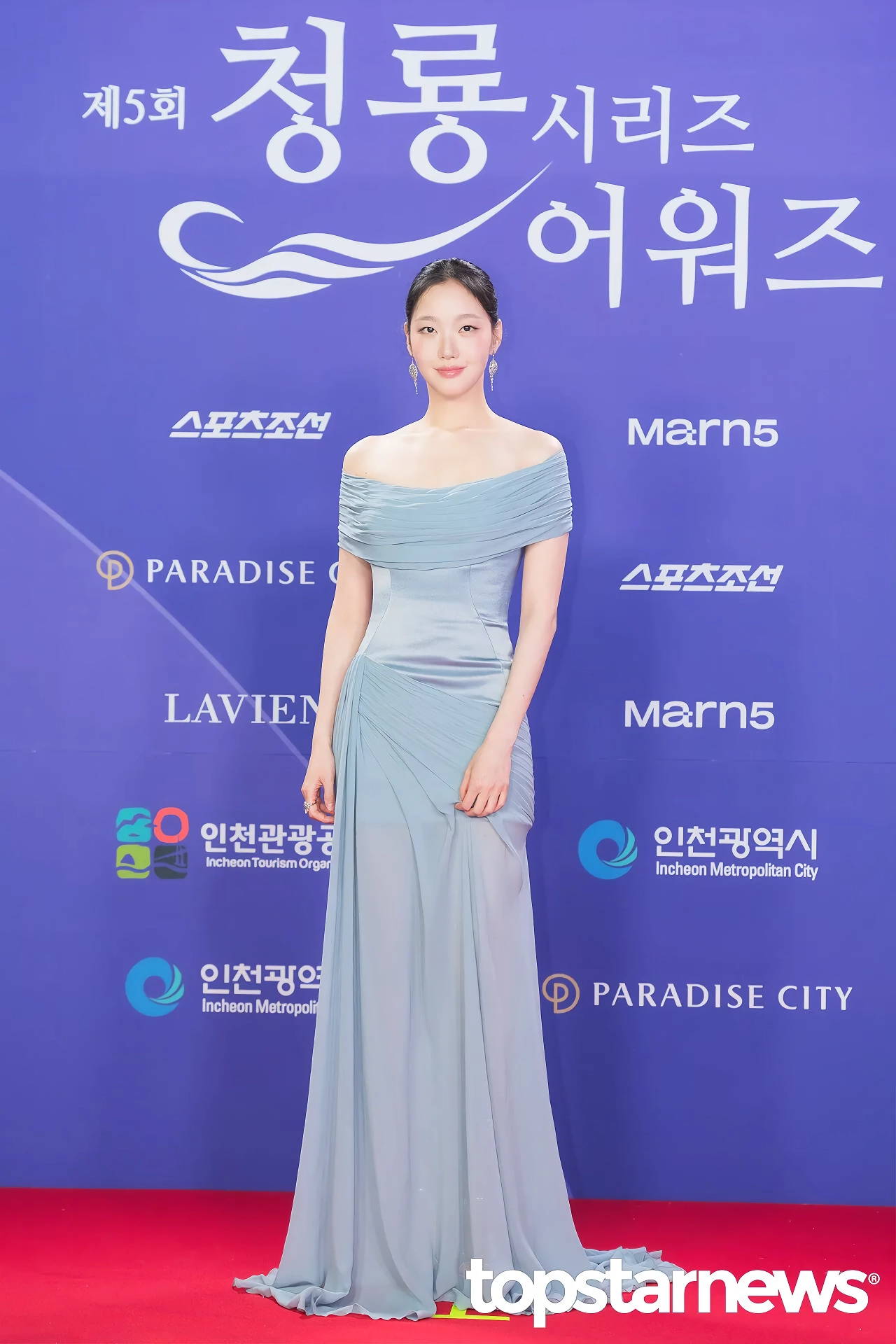 청룡시리즈 어워즈 레드카펫 드레스