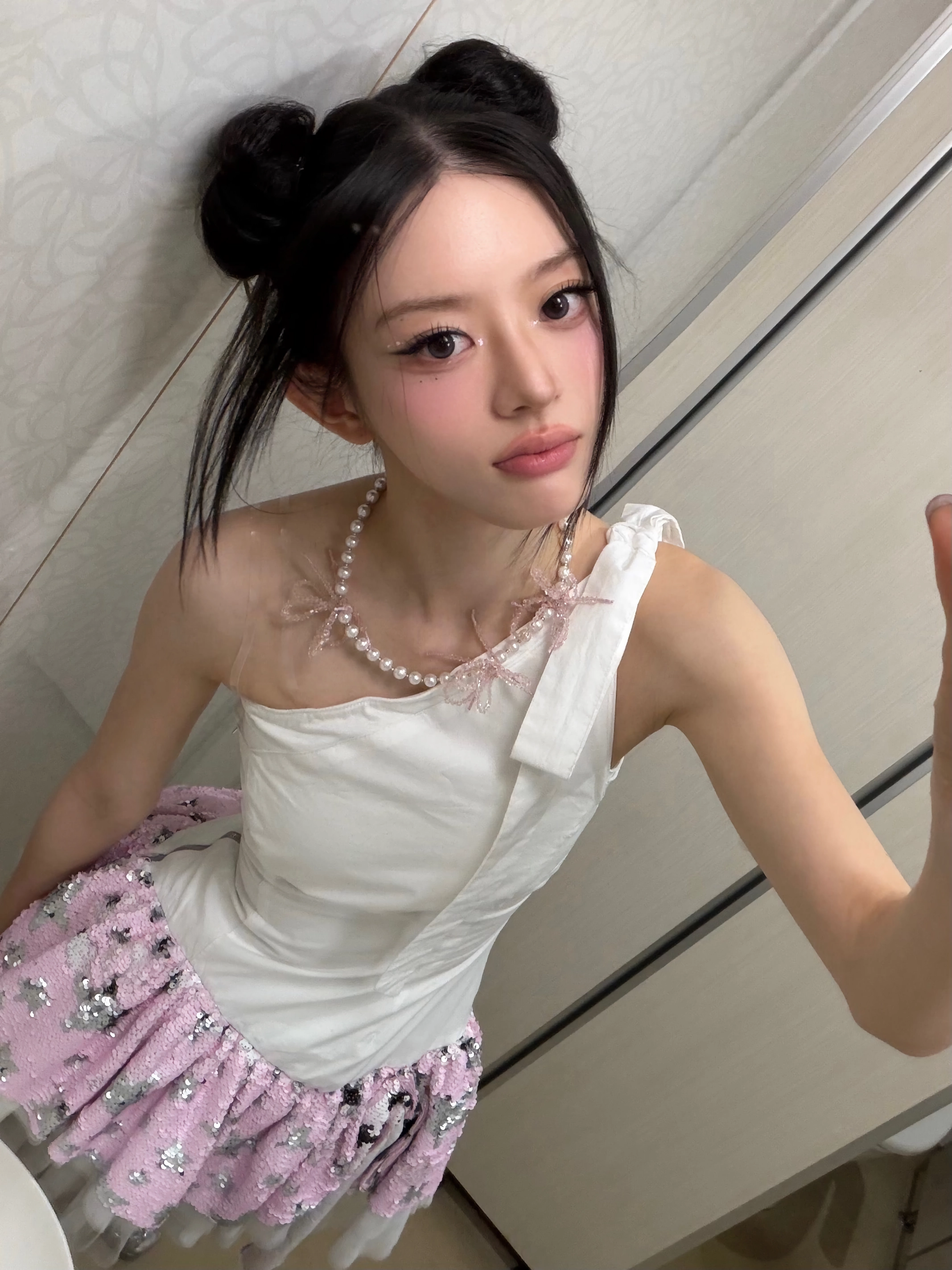 아일릿 윤아,민주