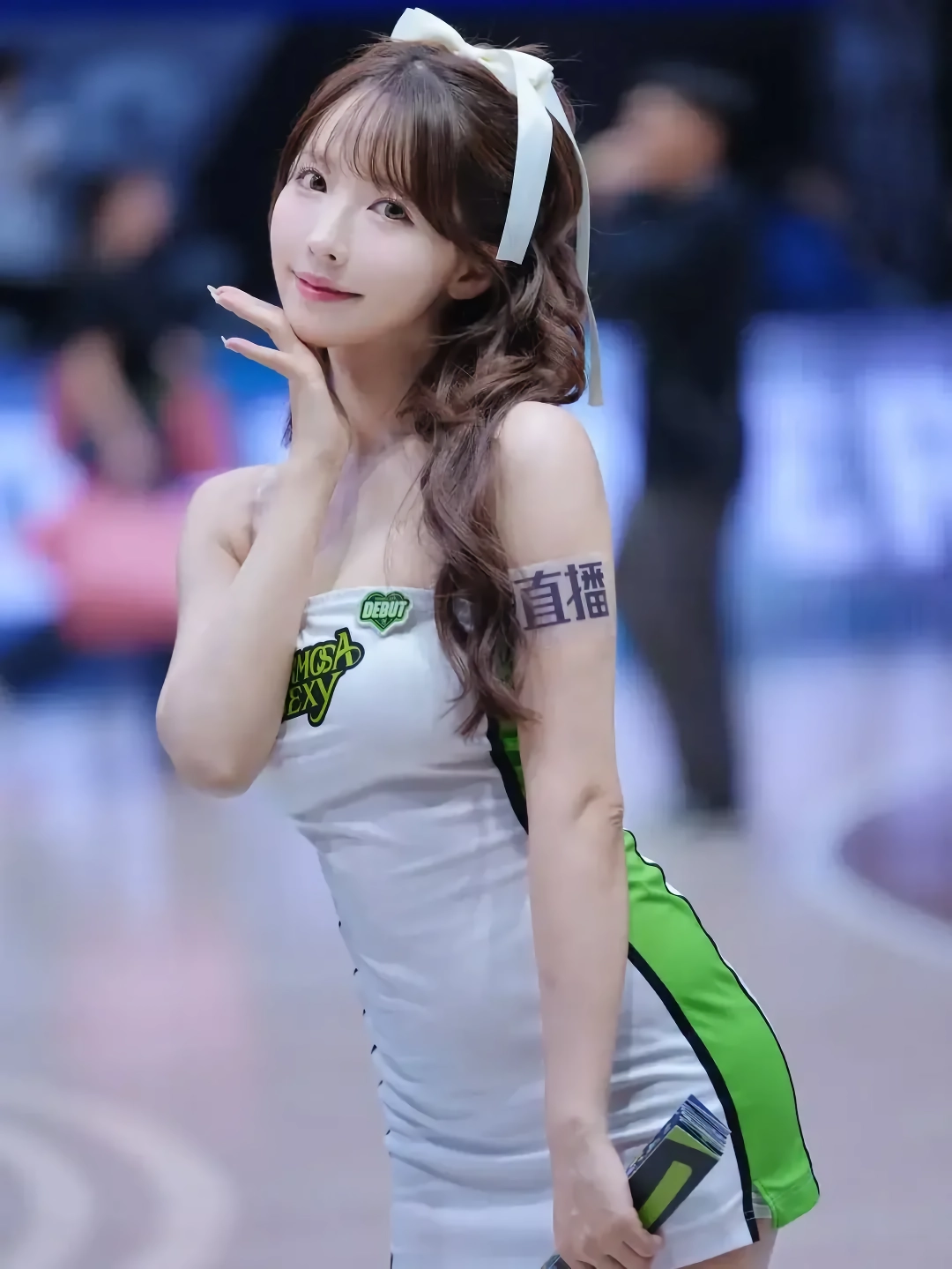 성관계 영상이 떠돌고 있는 현직 치어리더