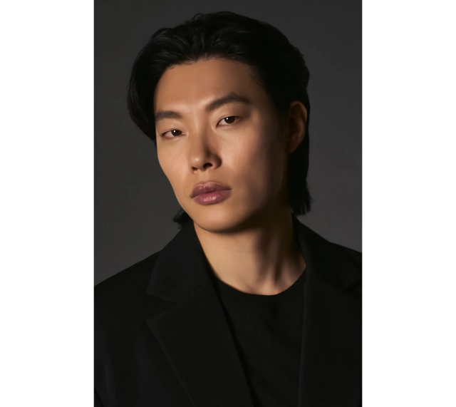 윤성빈 vs 류준열
