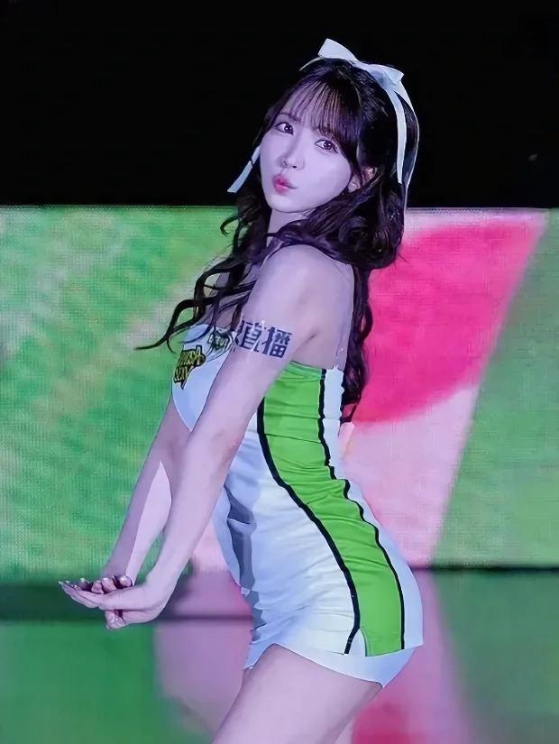 성관계 영상이 떠돌고 있는 현직 치어리더