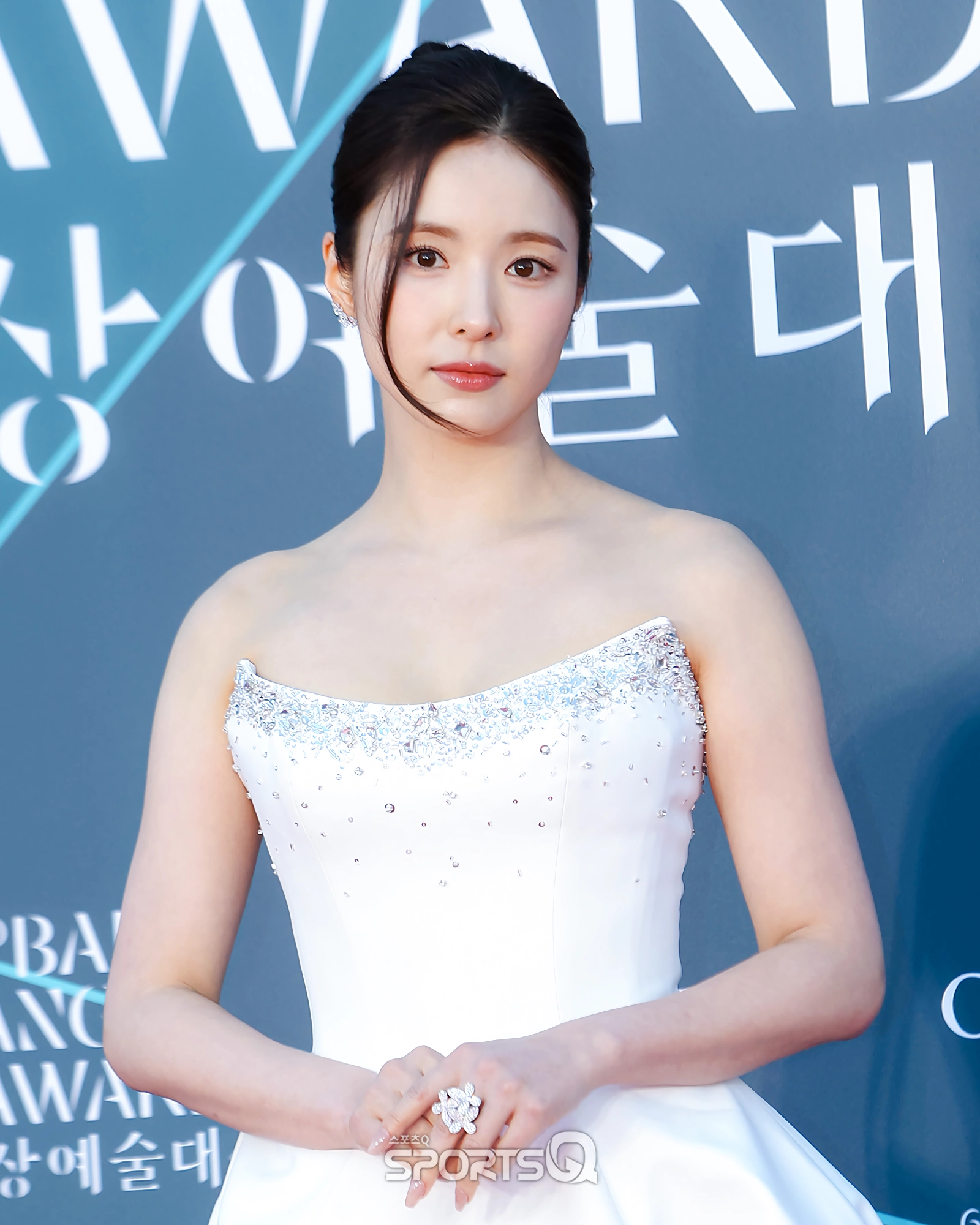 신세경