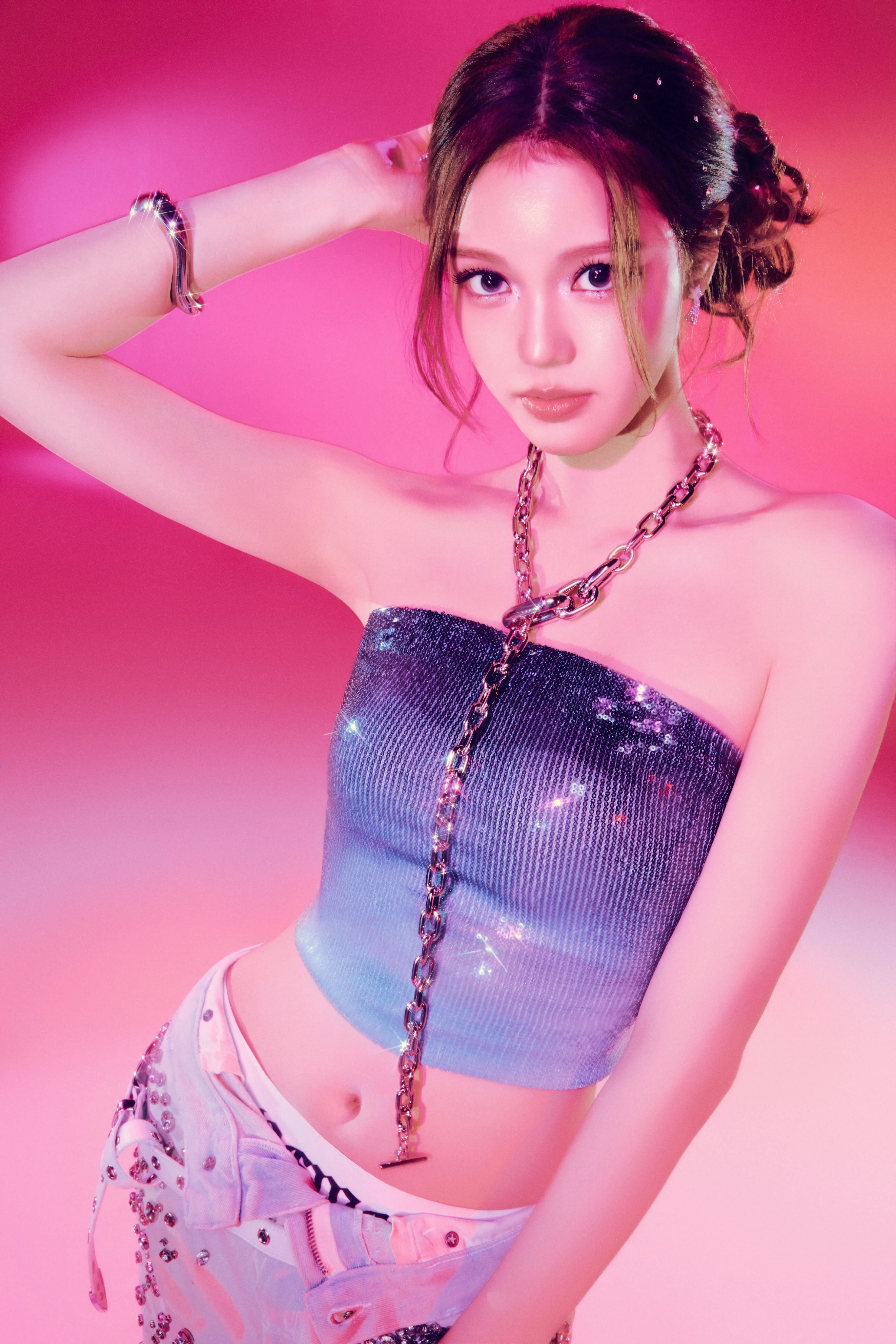 izna 3rd Mini Album ”SET THE TEMPO” Concept Photo 개인컷