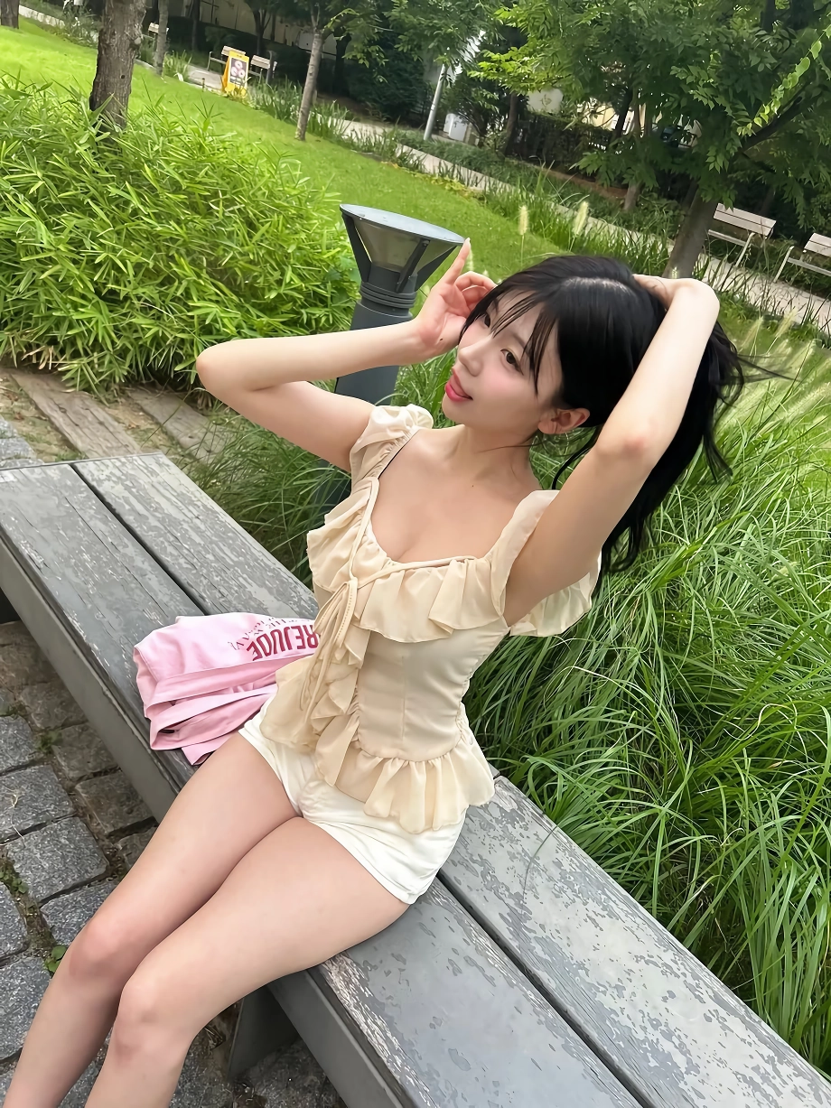 핑크색 생브라 찬 여친 모드 쏘블리 알가슴골 셀카 ㅗㅜㅑ