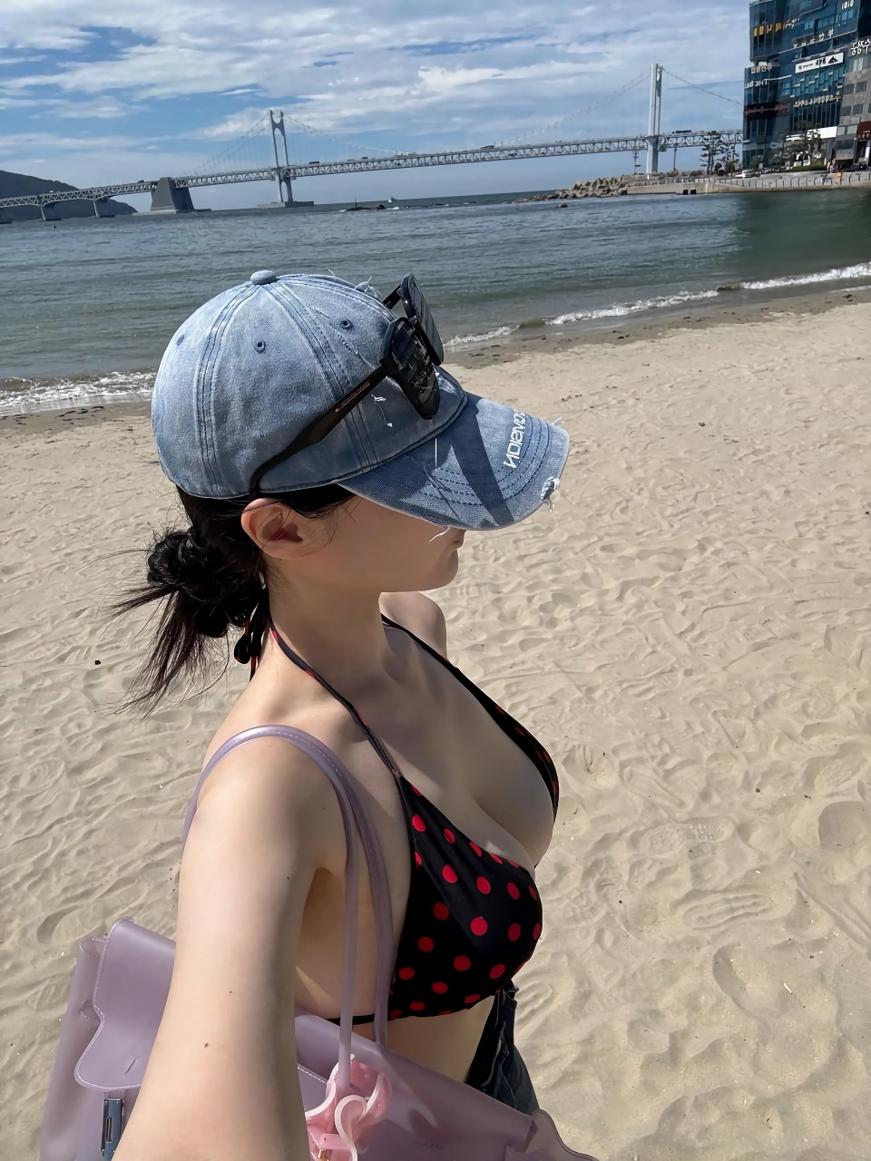 @zesilvero 마른 글래머 비키니
