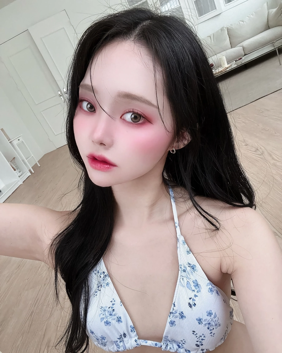이나 비키니 바디체크