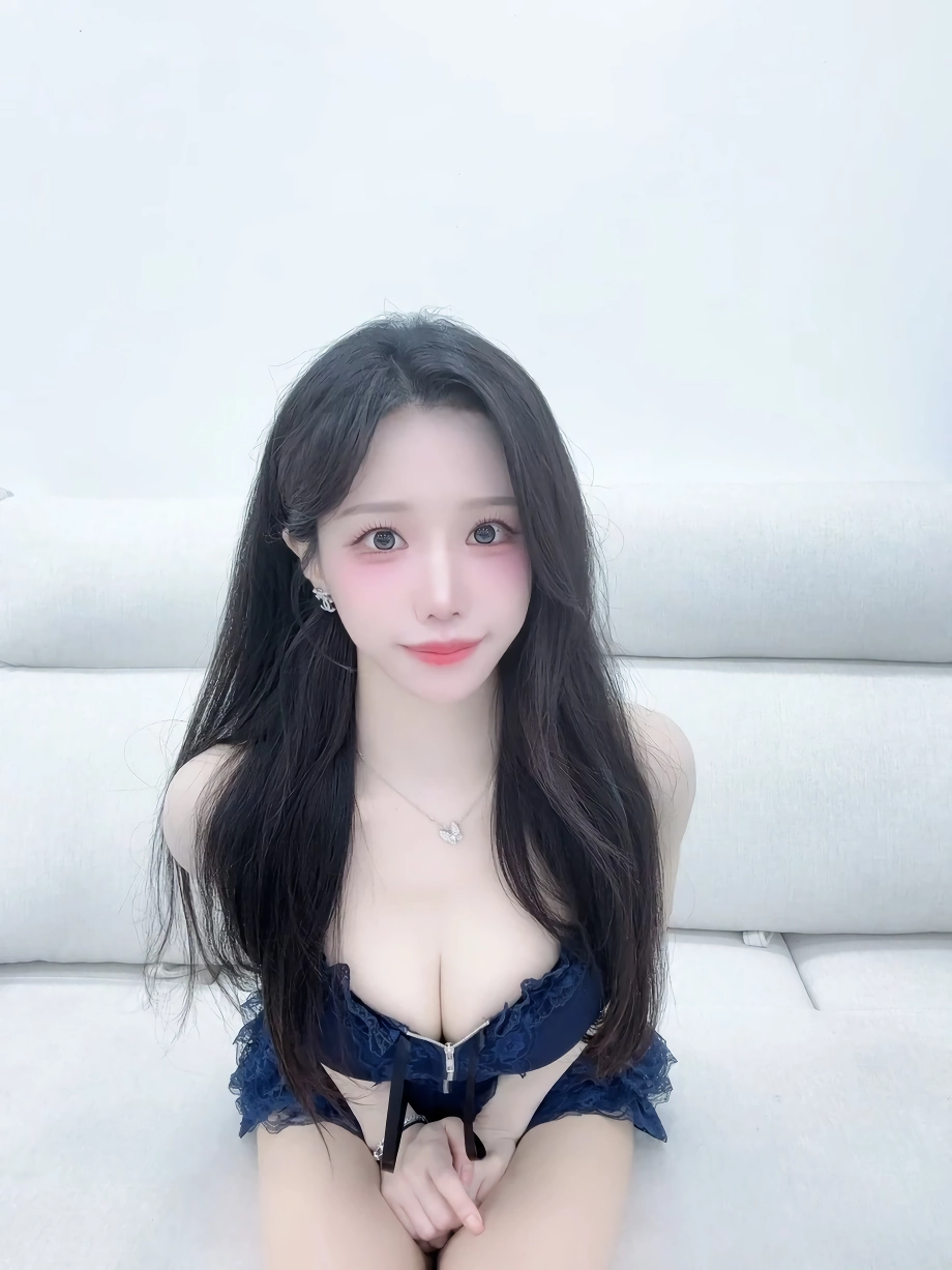 혜루찡 앞지퍼 가슴골