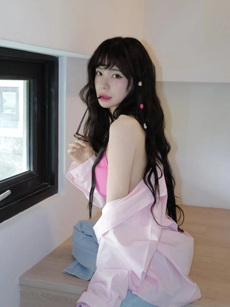이다혜 치어리더 브라 팬티 가슴골