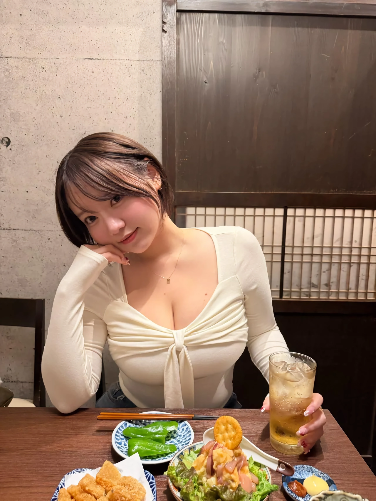 존예녀들 따먹으면서 1년에 30억 버는 일본남자 근황