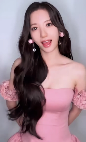 (SOUND)우주소녀 보나 김지연 오프솔더 드레스 가슴골