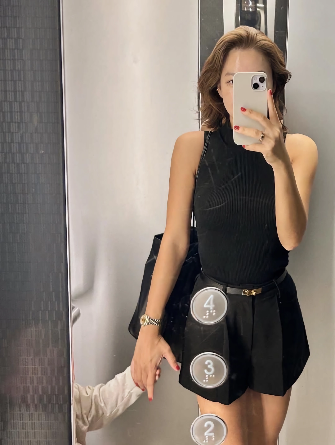 상위 5% 몸매 일듯한 40대 유부녀.jpg