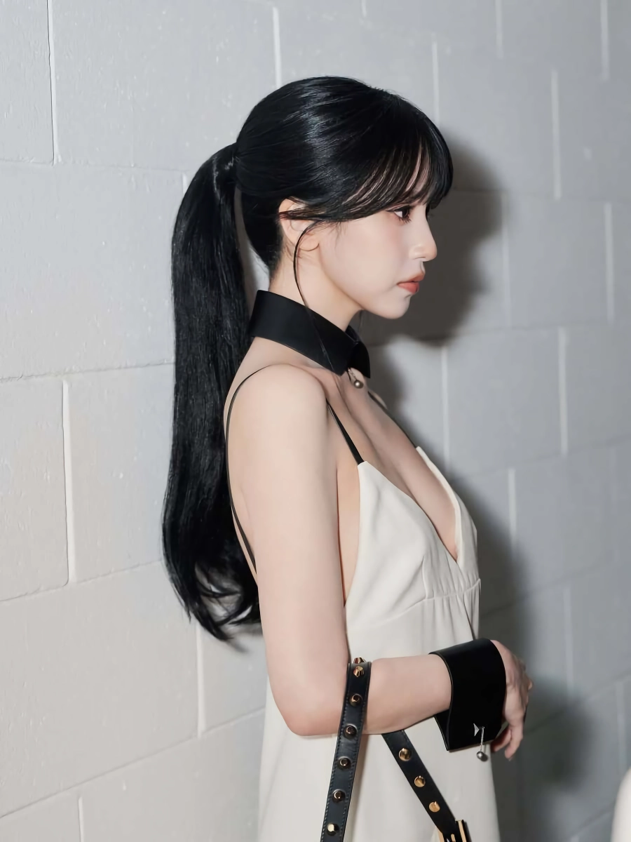 트와이스 미나 역대급 파격 노출 ㄷㄷ