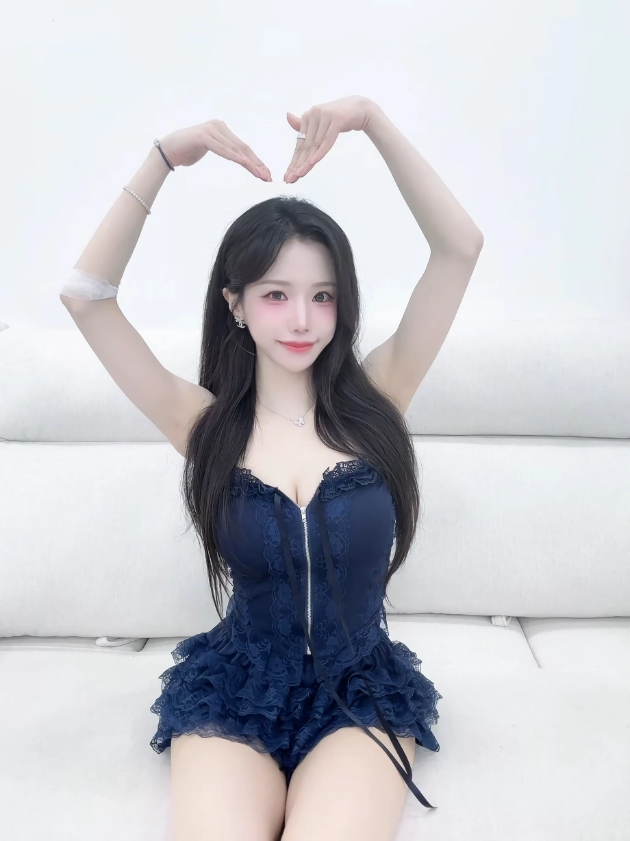 혜루찡 앞지퍼 가슴골