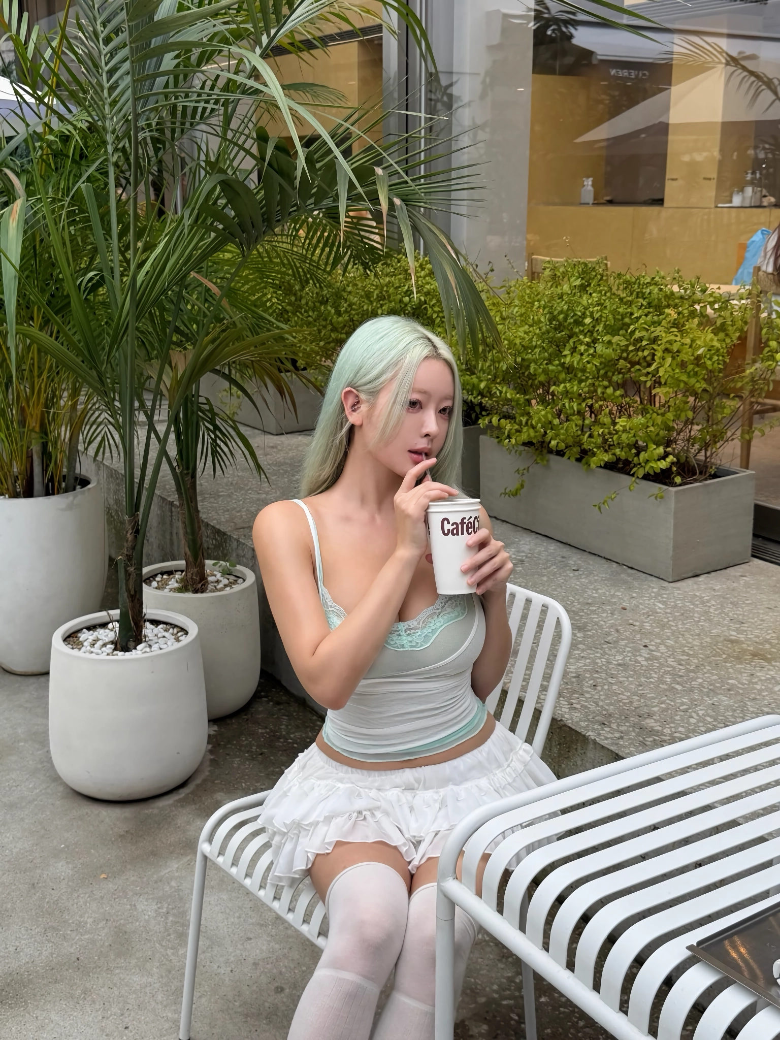 후방 ㅡ Seon_h_e 인스타