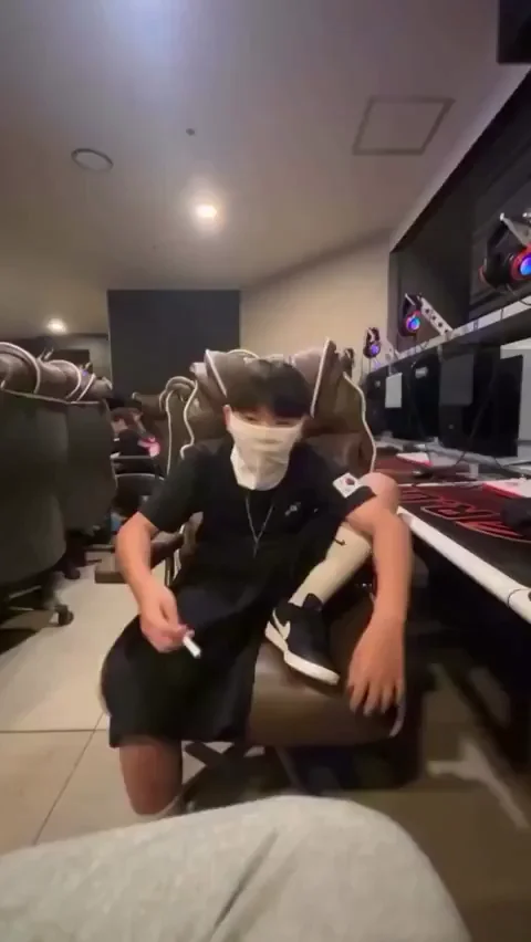 실제로 보면 무서워서 오줌지린다는 요즘 초딩 일진들 근황 ㅋ