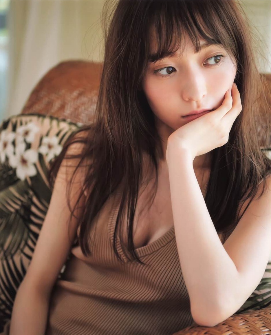 [일본]마호 야마구치 수영복 화보 50장 ①