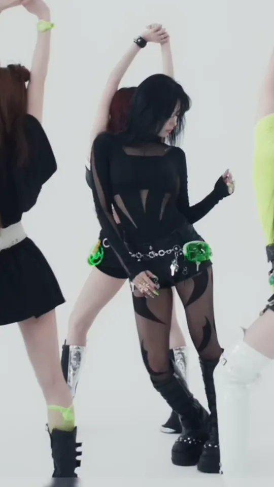(SOUND)베이비몬스터- SUGAR HONEY ICE TEA [MV TEASER].webp