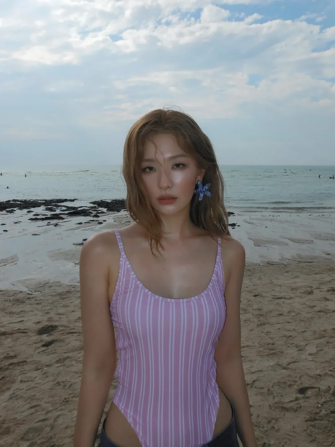 슬기 수영복 .jpg