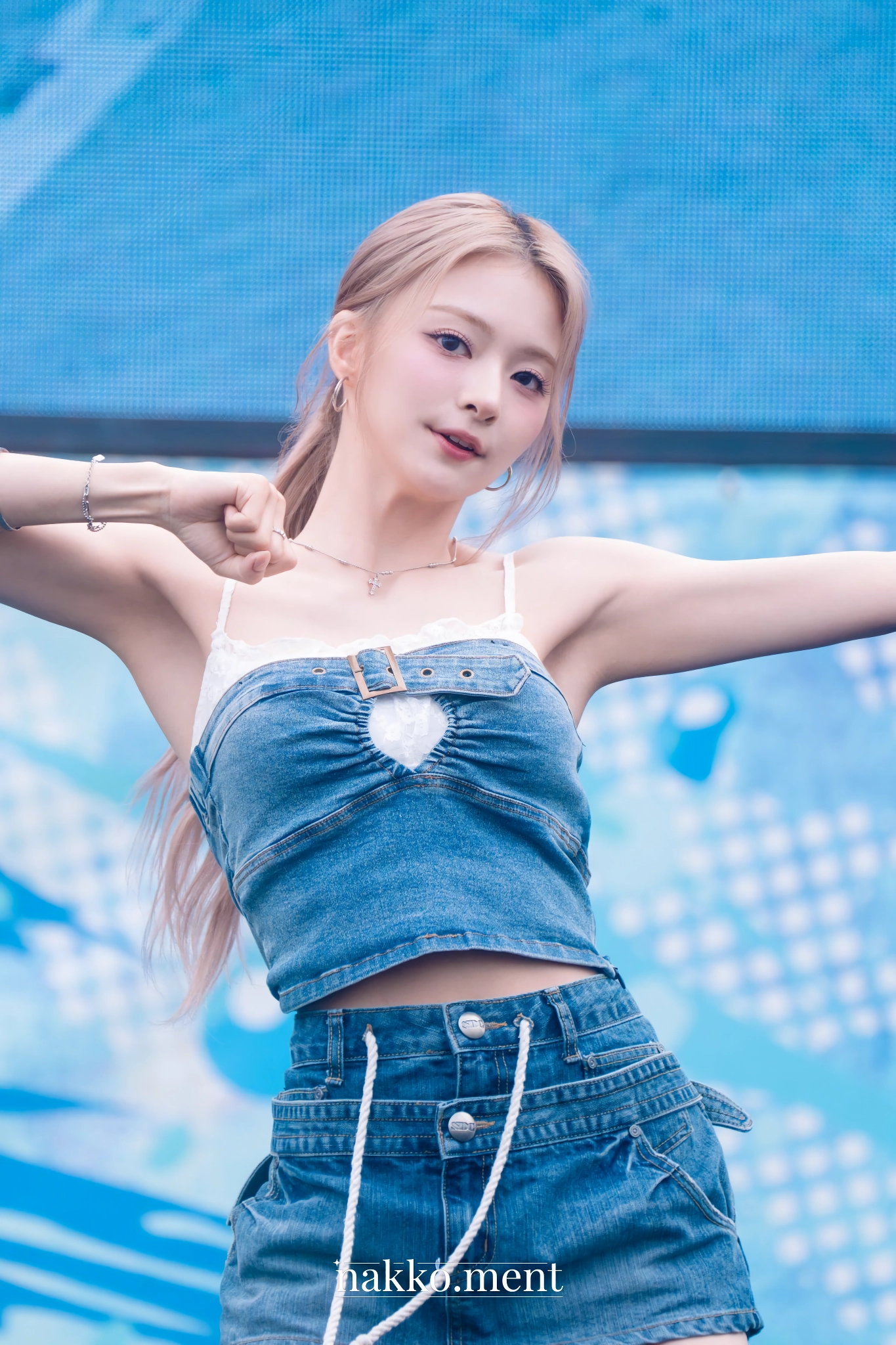 프로미스나인 이나경