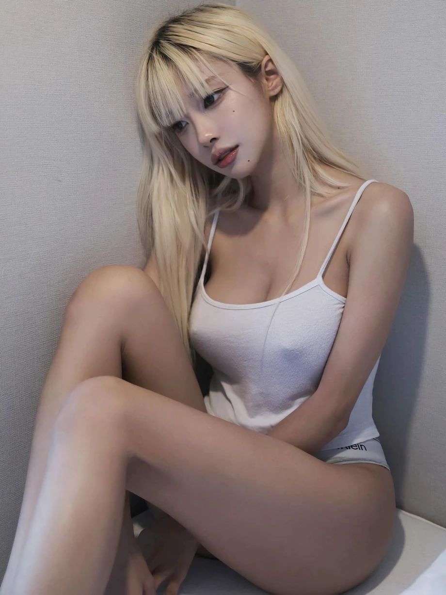 코스어 반쮸(슬이) 노브라