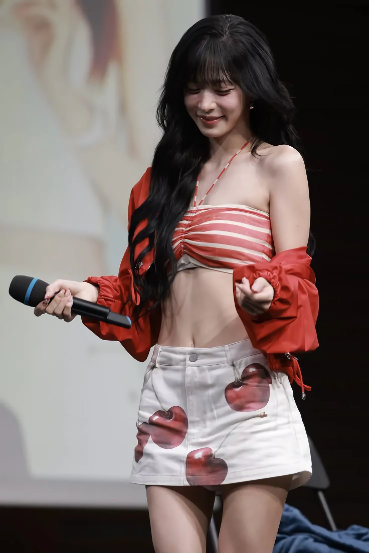 프로미스나인 이채영 모음