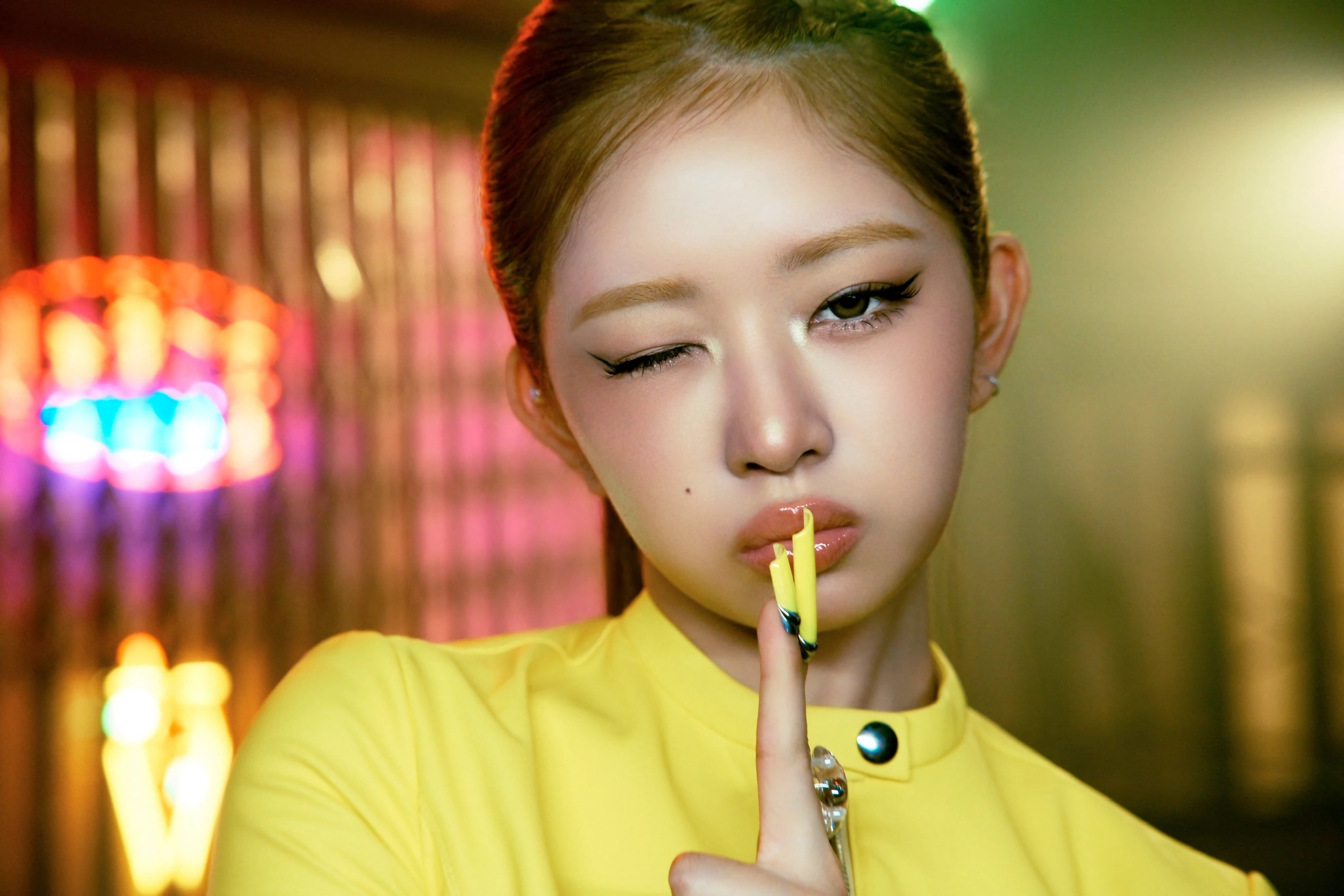 아이브 IVE EP Looks Can Kill ”HERO ON SET” Concept Photo