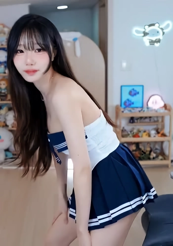 (SOUND)수련수련 시원한 오프숄더 세라복 앞뒤로 흔들때 가슴골 넘실넘실