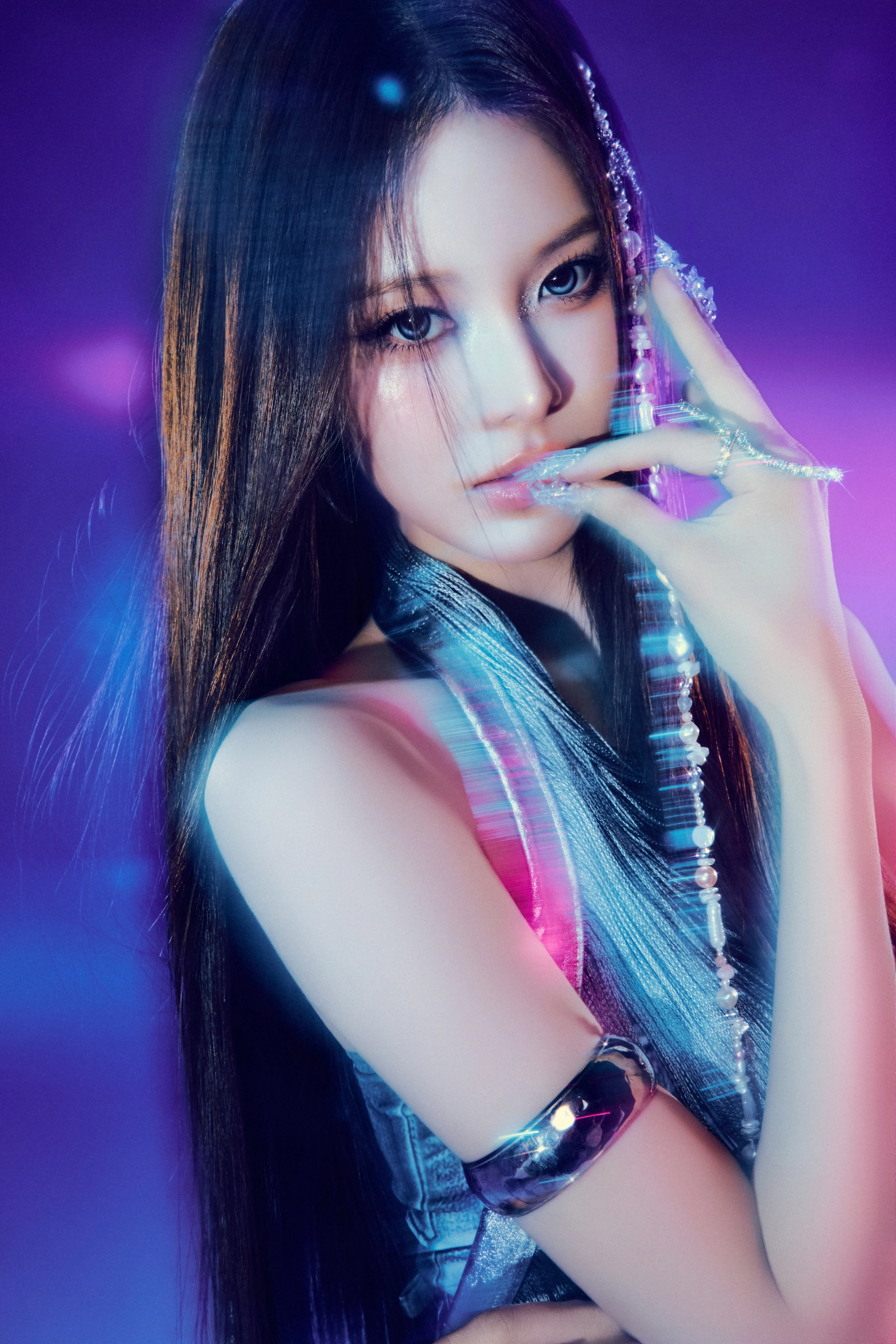 izna 3rd Mini Album ”SET THE TEMPO” Concept Photo 개인컷