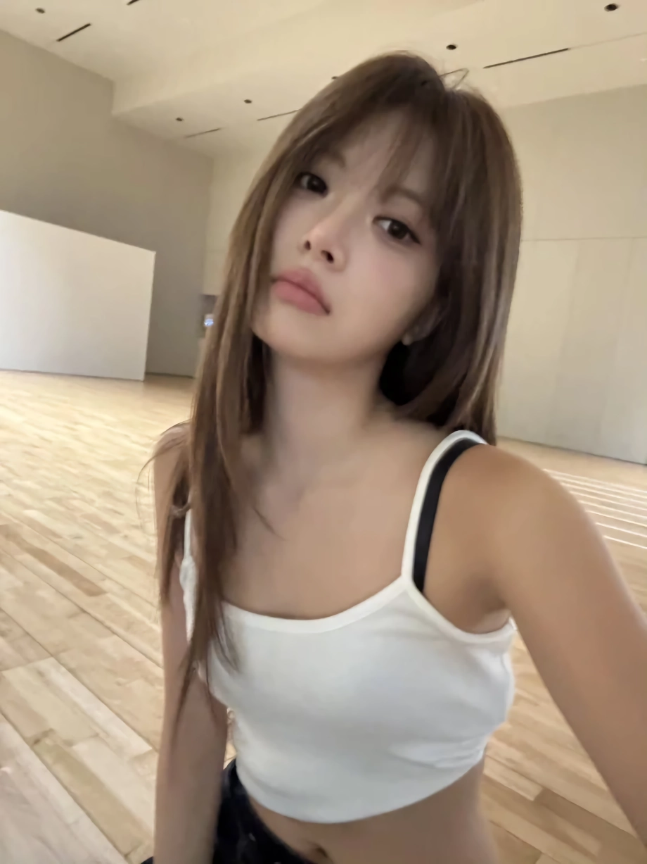 ㅇㅎ? 르세라핌 홍은채