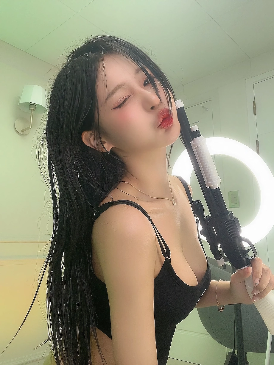 하루S2 하이레그 모노키니 가슴골 꾹꾹