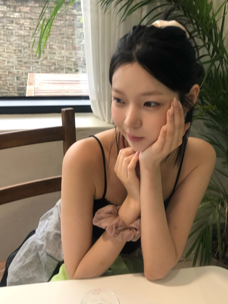 [프로미스나인] 백지헌.jpg