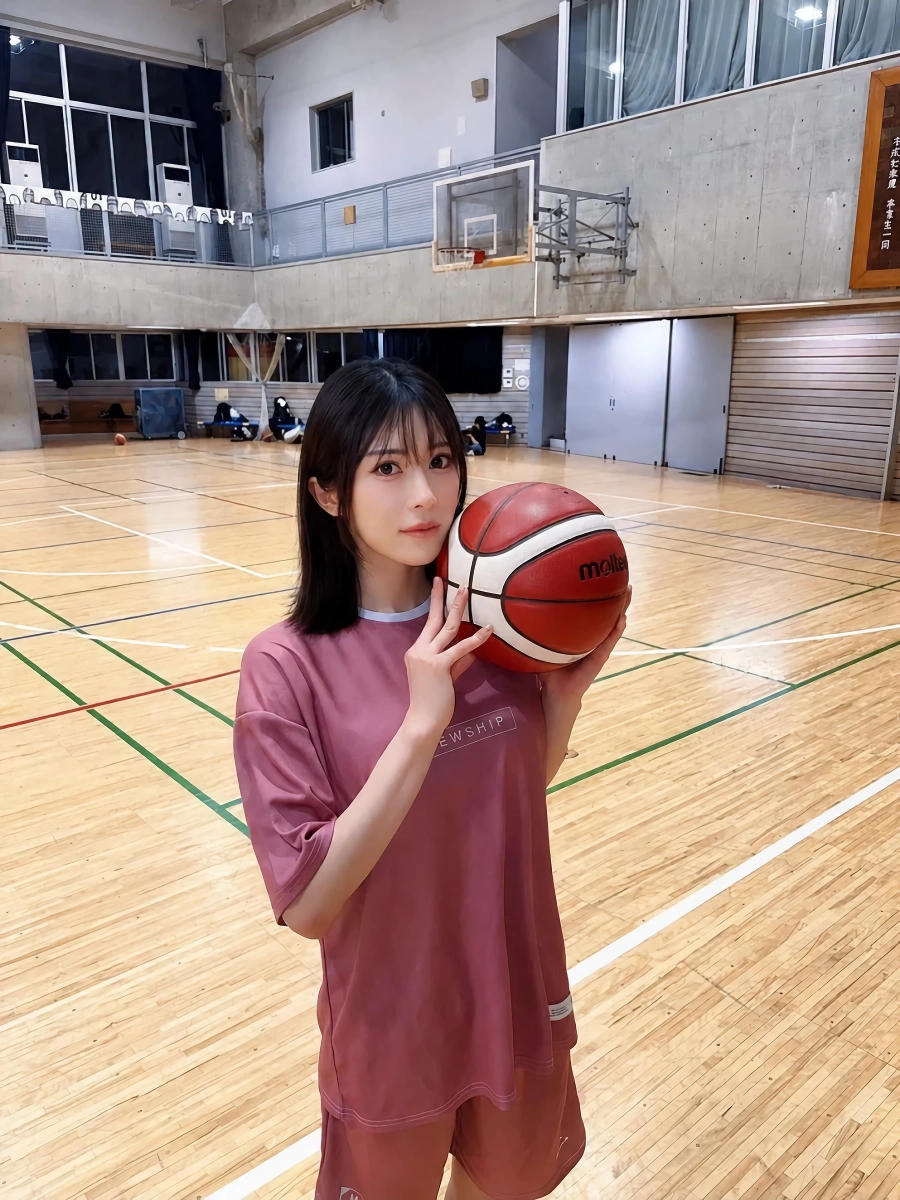 몸을 다쳐서 AV활동을 중단한 여배우.jpg