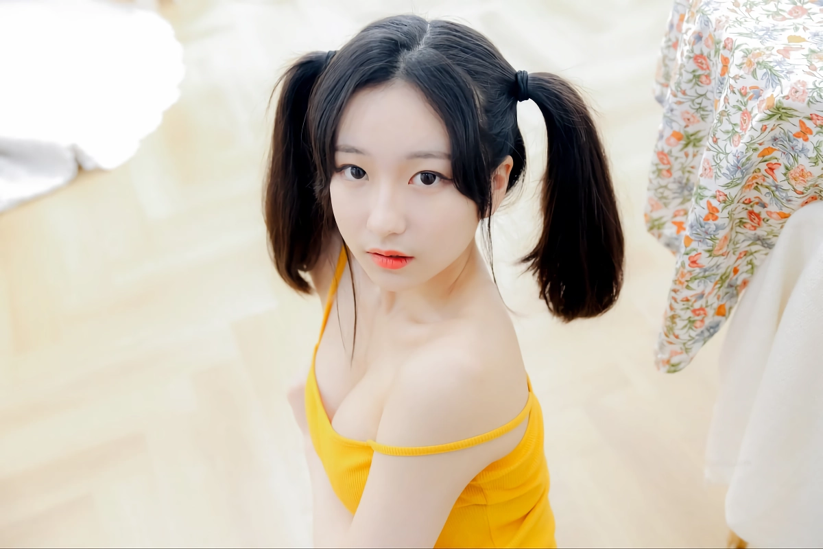 맥심 스푸닝 세희 양갈래 소녀미 물씬